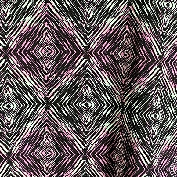 LuLaRoe Azure Skirt Black Purple Geometric Design Women's XL NEW NWT - Picture 6 of 7